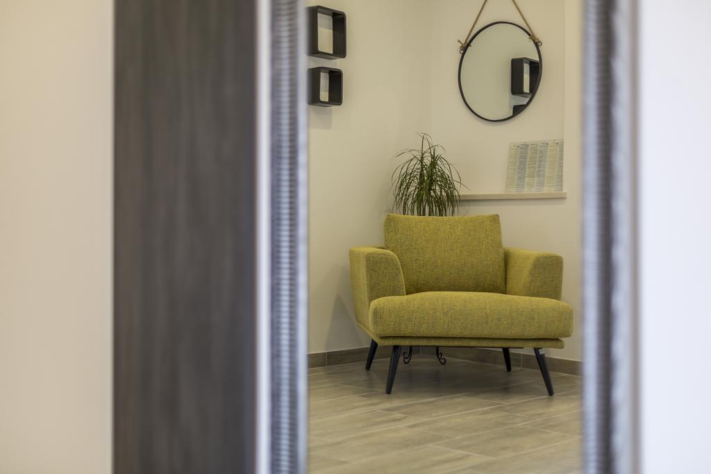 Apartments Biserka Bol Eksteriør billede