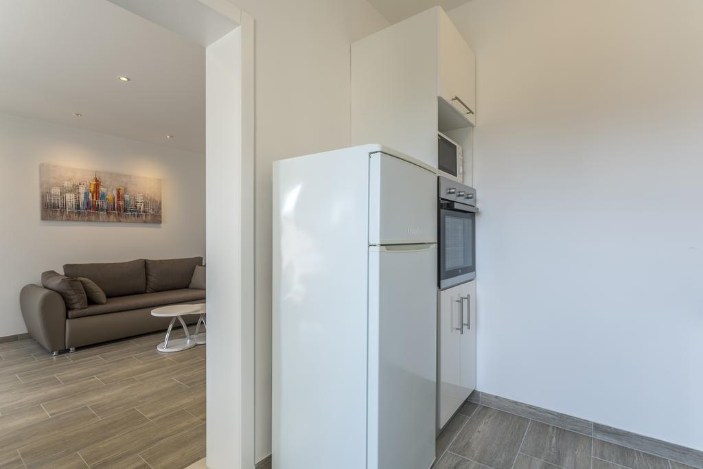 Apartments Biserka Bol Eksteriør billede